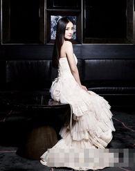 杨幂婚纱写真花絮,浪漫花絮中的甜蜜瞬间